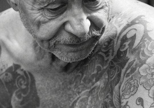 Ab wann ist man zu alt für Tattoos?